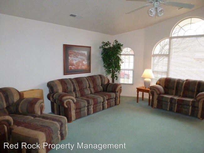 Building Photo - 2045 S 1400 E