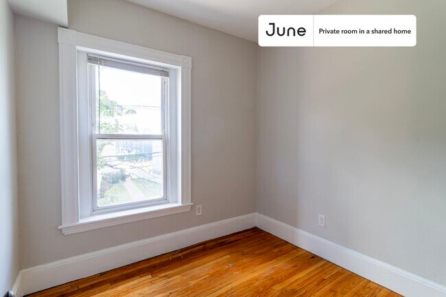 Foto del edificio - Room in Shared 4 bed/2 bath home
