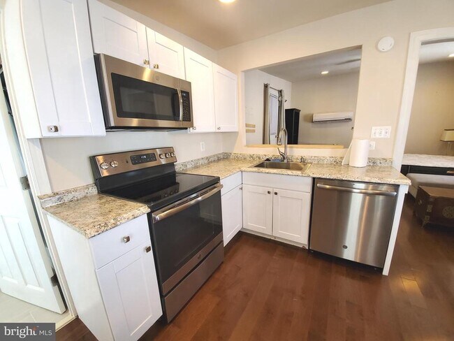 Foto del edificio - 600 S Washington St