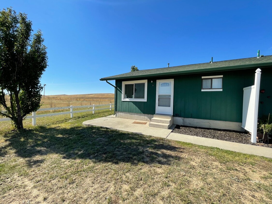 Primary Photo - 2 Bed 1 Bath for rent near Billings Heights