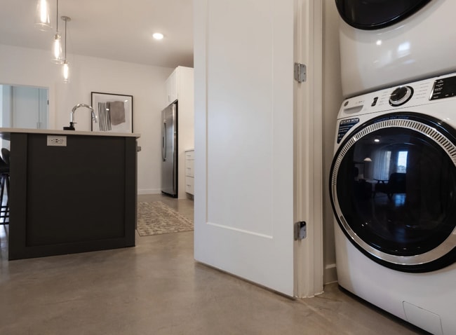 Building Photo - 5600 Madrone