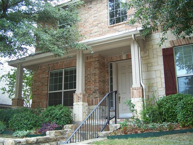Primary Photo - 652 Woodland Way