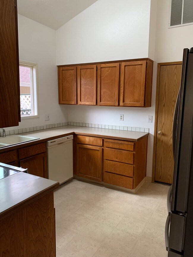 cocina - 15177 SW Barcelona Way