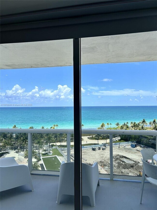 Foto del edificio - 10275 Collins Ave