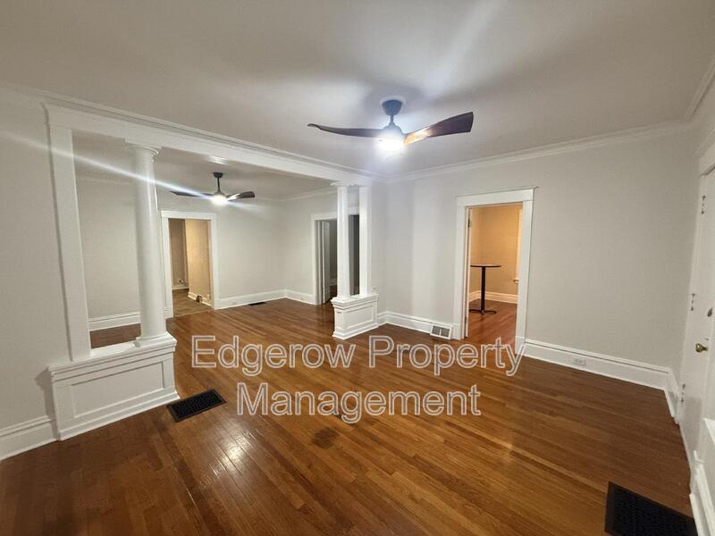 Foto principal - 900 First St NW