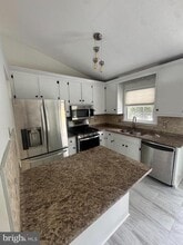 Building Photo - 74 Clarion Dr