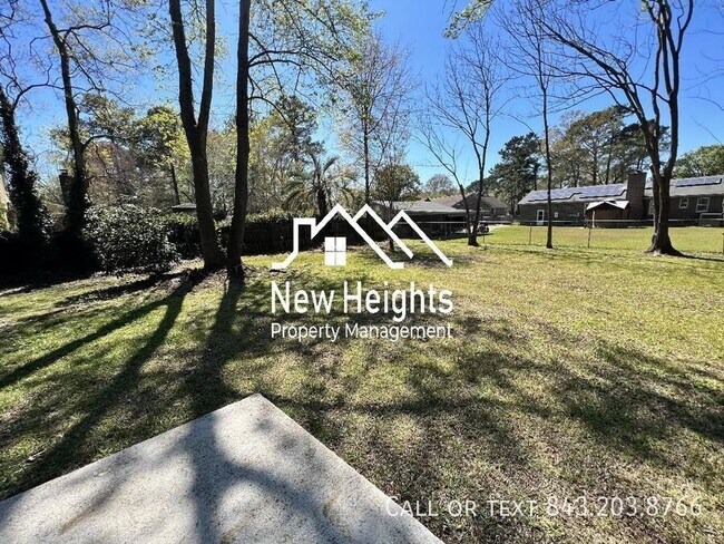 Building Photo - 8165 Poplar Ridge Rd