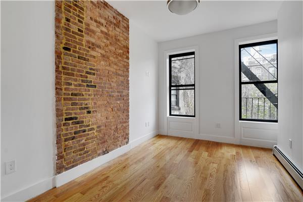 Building Photo - 1397 Dean St
