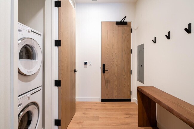 Foto del edificio - 4 Boathouse Way