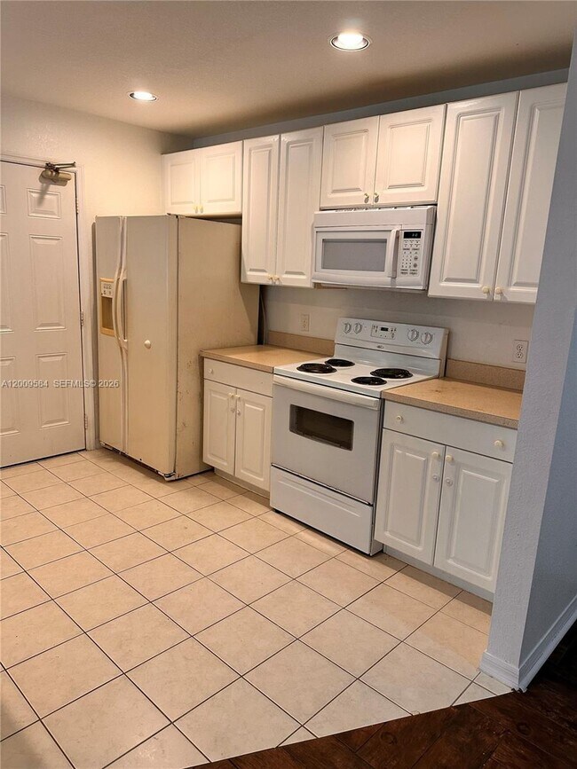 Foto del edificio - 1804 Blue Heron Ln
