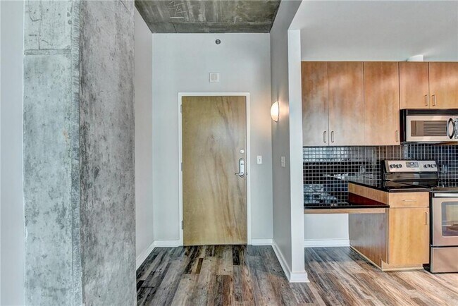 Foto del edificio - 923 Peachtree St NE