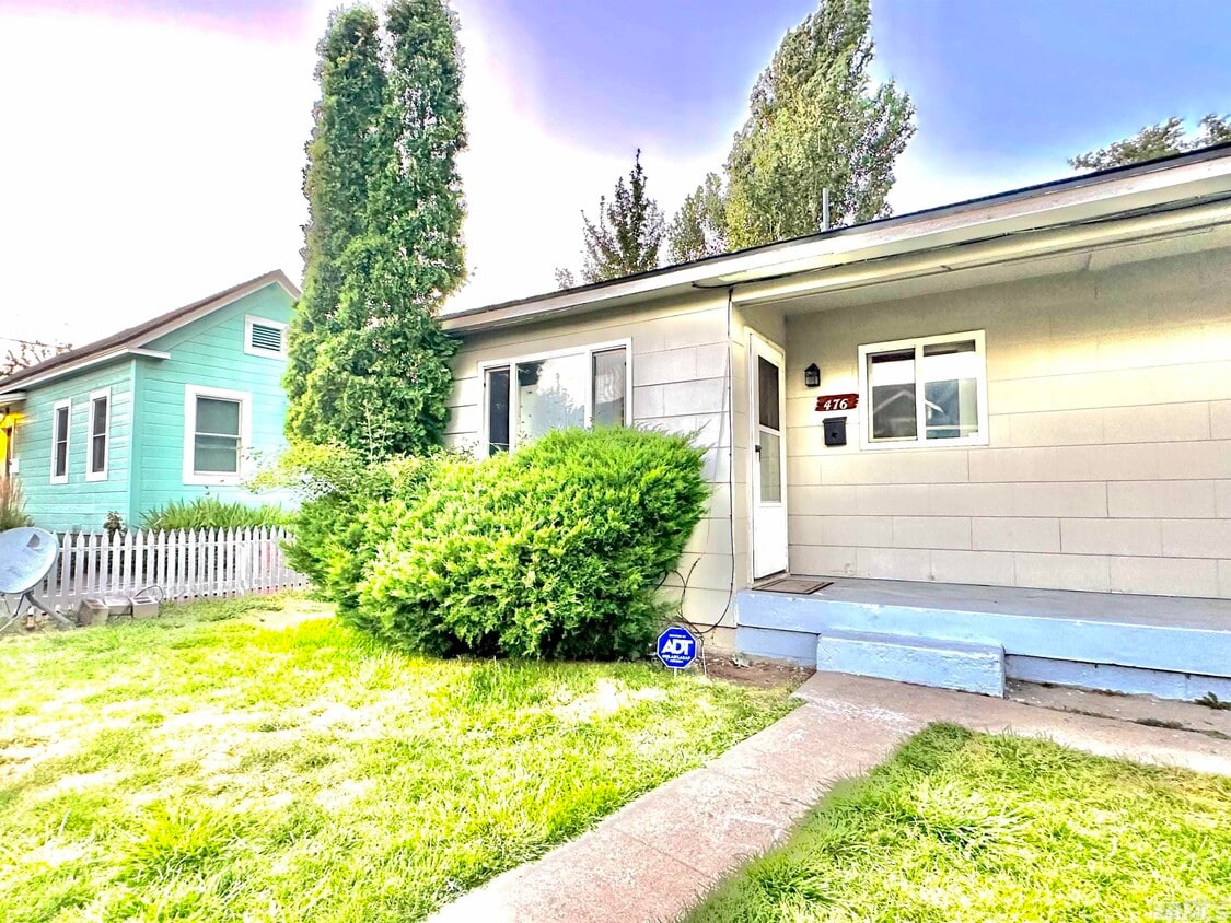 476 W Ann St, Carson City, NV 89703 Townhome Rentals in Carson City
