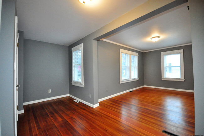 Foto del edificio - 22 Highland Ave