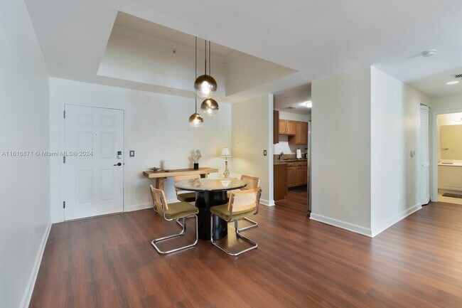 Building Photo - 8395 SW 73rd Ave