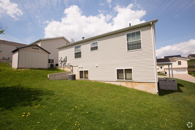 Building Photo - 2074 Harpy Eagle Ct
