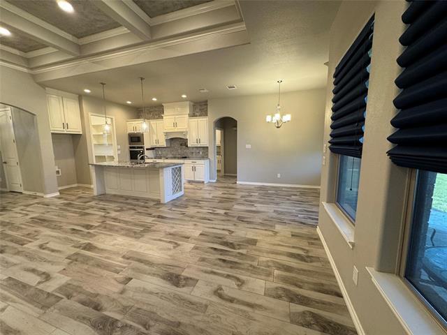 Building Photo - 6611 Pinehurst Dr