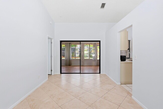 Foto del edificio - 2171 NW 76th Ave
