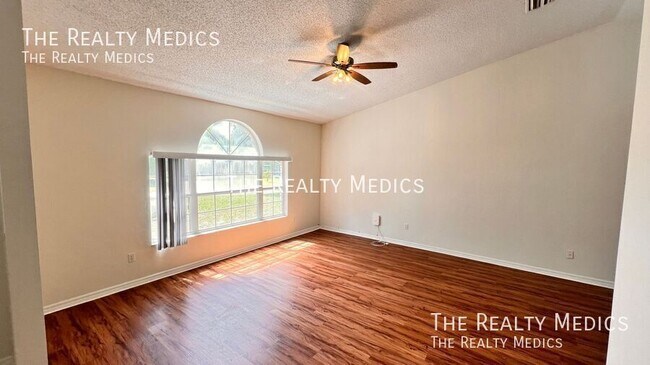 Foto del edificio - 23 Winding Woods Trail