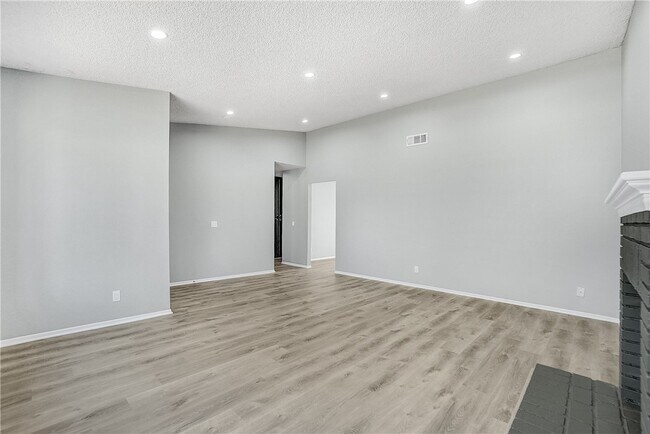 Foto del edificio - 1721 Viridan Ave