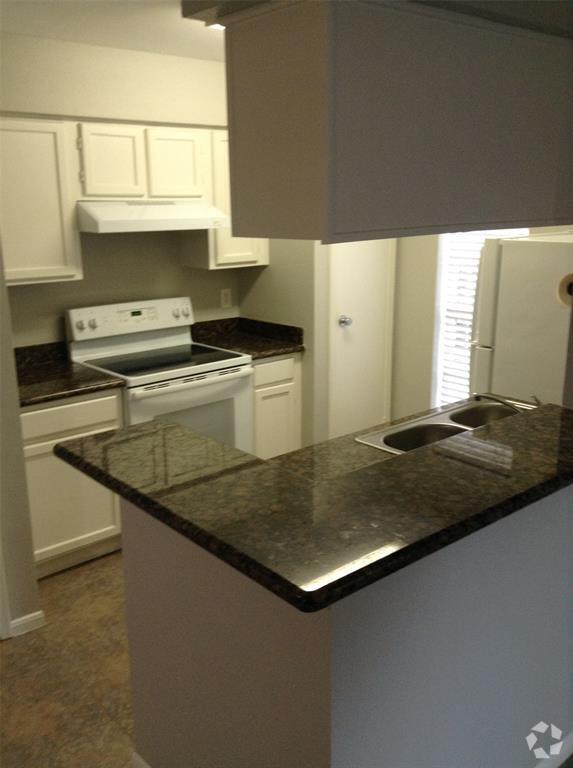 Building Photo - 2120 El Paseo St