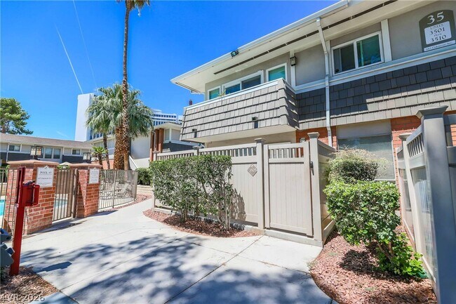 Foto del edificio - 683 Oakmont Ave