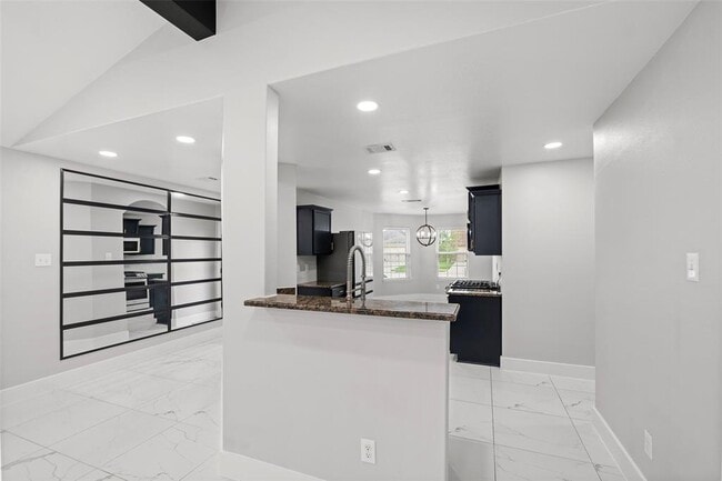 Building Photo - 9811 Texas Cut Ln