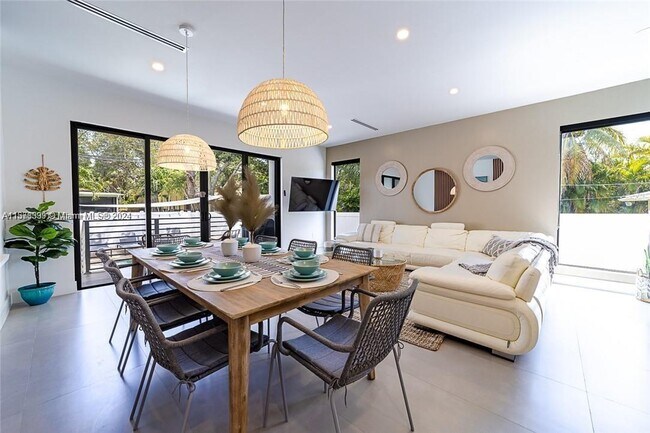 Foto del edificio - 511 SW 11th St