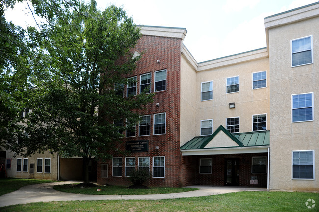 Building Photo - Continental Court Apartments