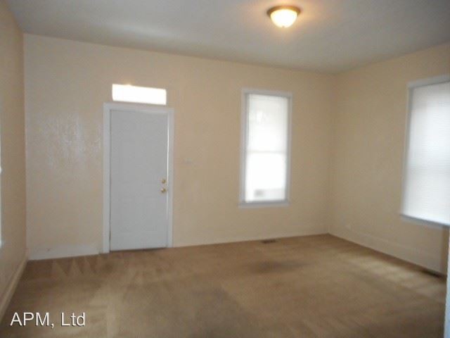 Building Photo - 3 br, 1.5 bath House - 426 Fourth