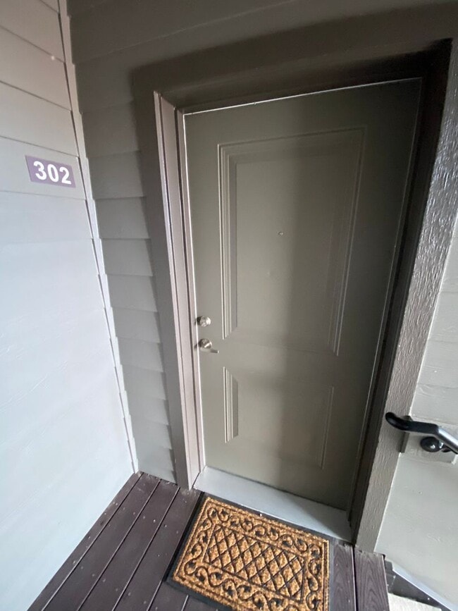 Foto del edificio - 4245 Hawthorne Ave NE