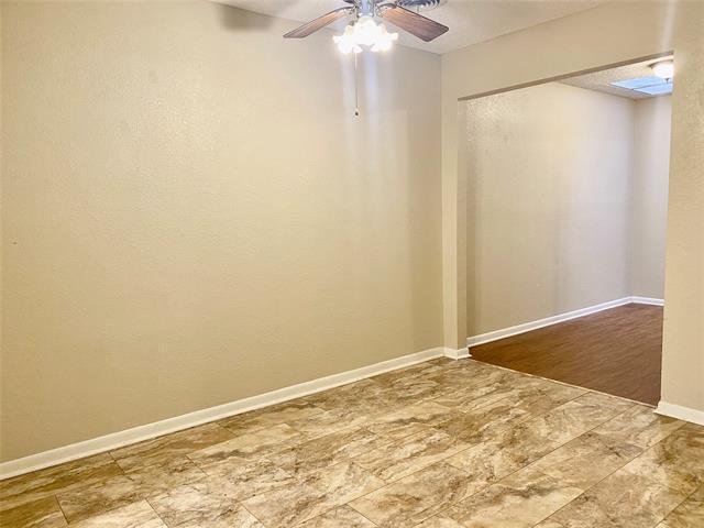Building Photo - 3832 Crossroads Dr