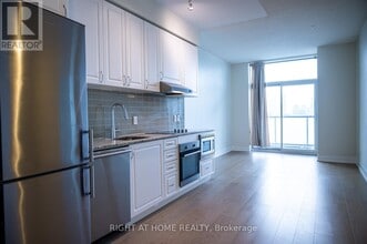Building Photo - 7 Kenaston Gardens