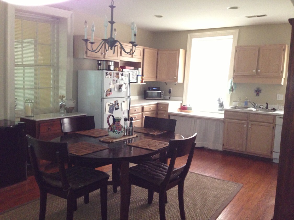 Primary Photo - 44 Montagu St