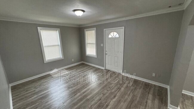 Building Photo - 3569 Bayliss Ave