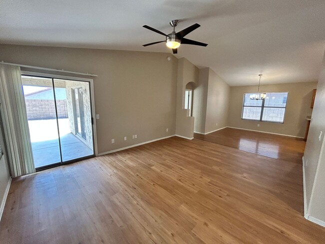 Building Photo - Single Story *NEW* Paint + *NEW* Flooring ...