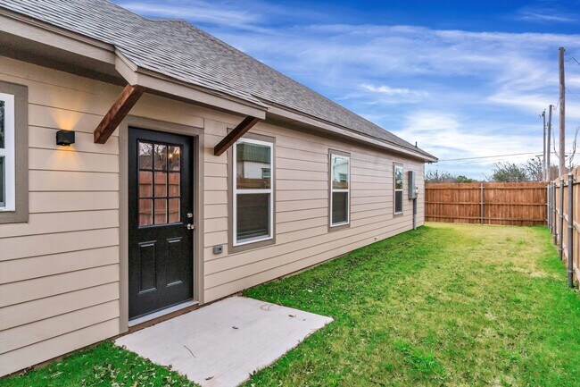 Foto del edificio - 404 Lake View St