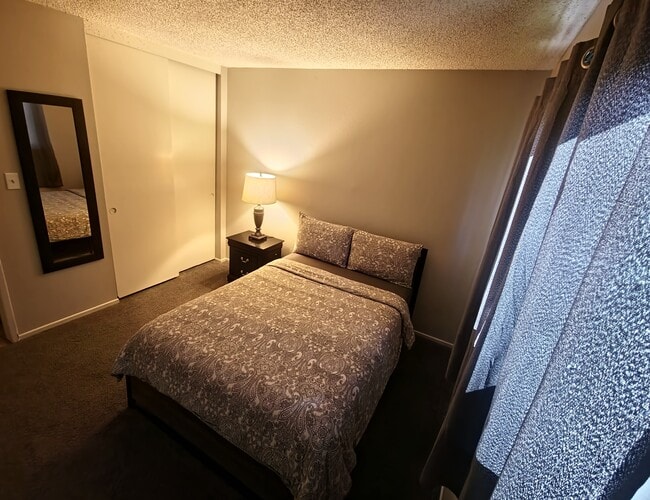 Foto del edificio - 2612 Siesta Ave