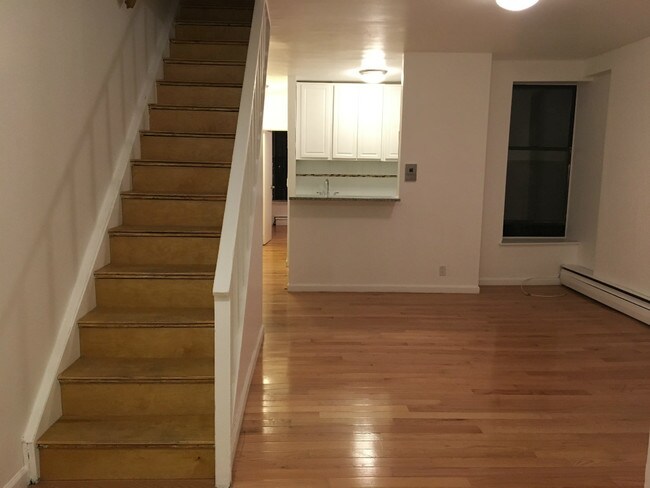 Foto del edificio - 4406 6th Ave