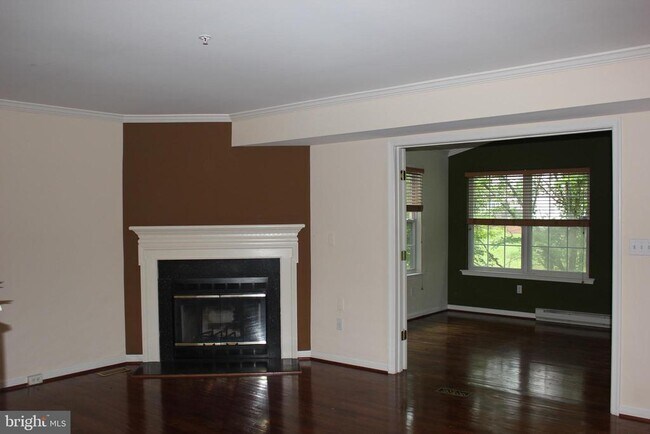 Foto del edificio - 9664 Guilford Rd
