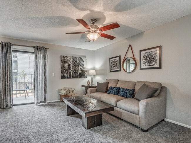 Apartamentos Woodscape - Sala de estar - Woodscape Apartments