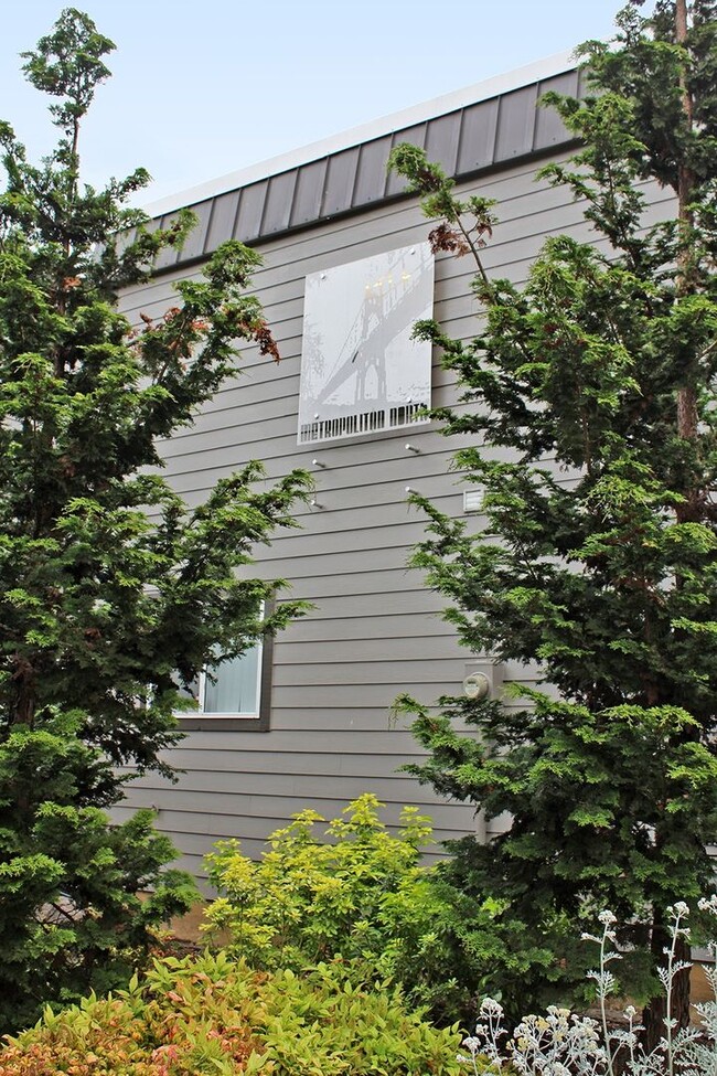 Building Photo - 9222 N Lombard St