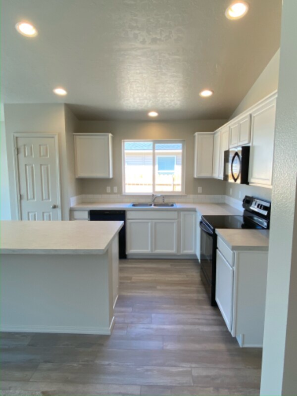 Foto del edificio - 11591 Stockbridge Way