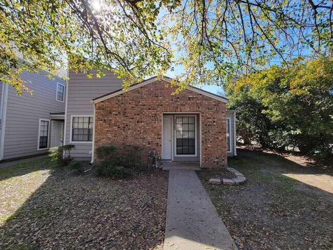 Foto del edificio - College Station -   2 bedroom / 2 bath Tow...