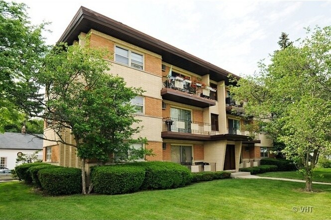 Foto principal - 17936 Park Ave