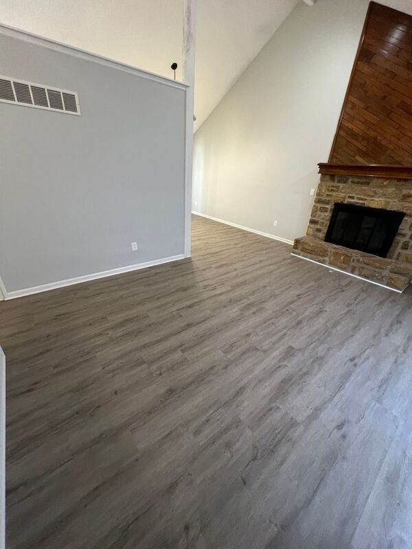 Foto del edificio - 14611 W 65th St