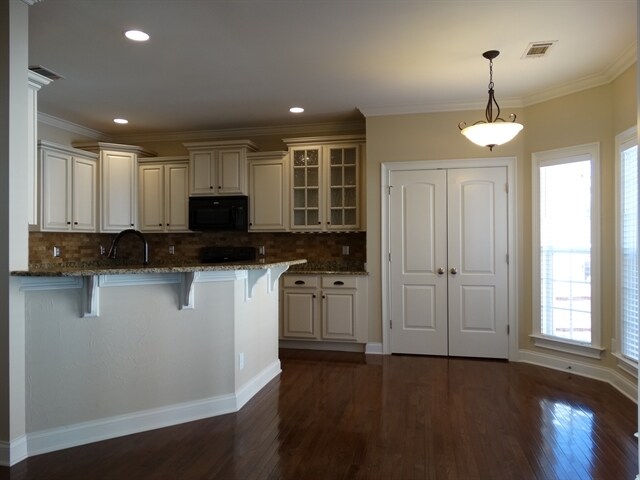 Building Photo - 13125 Poetry Ln