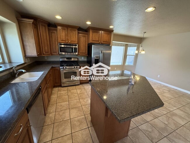 Building Photo - 4782 N Shady View Ln