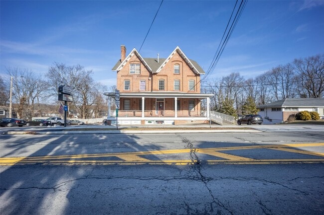 Building Photo - 74 North St