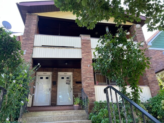 Building Photo - 2624 Chestnut St