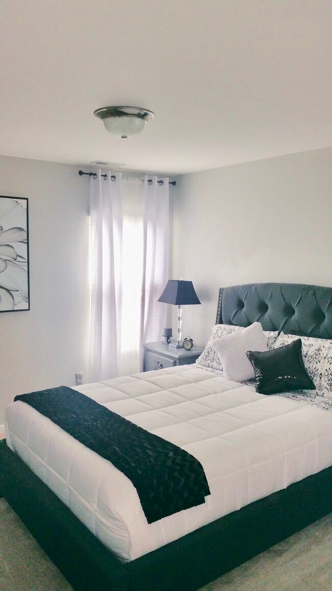 Building Photo - 13027 Rothe House Rd